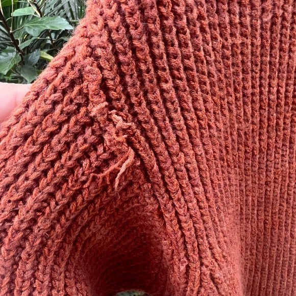 ▶️ Free People ◀️ Eleven Burnt Orange Cowl Neck Oversized Chunky Knit Sweater - Picture 9 of 16